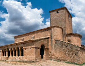 san-pedro-caracena-iglesia-fortificada-soria-ni-te-la-imaginas-diputacion-turismo