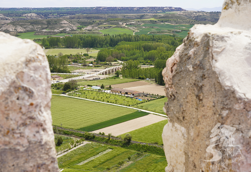 Vistas del Puente Medieval de Langa de Duero