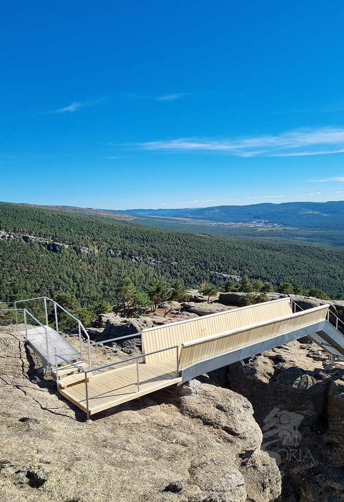 Nuevo mirador en el paraje natural de Castroviejo