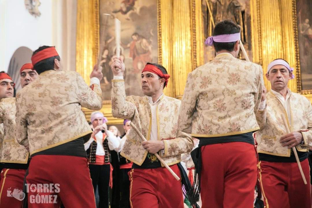 Celebración del Paloteo en San Leonardo de Yagüe