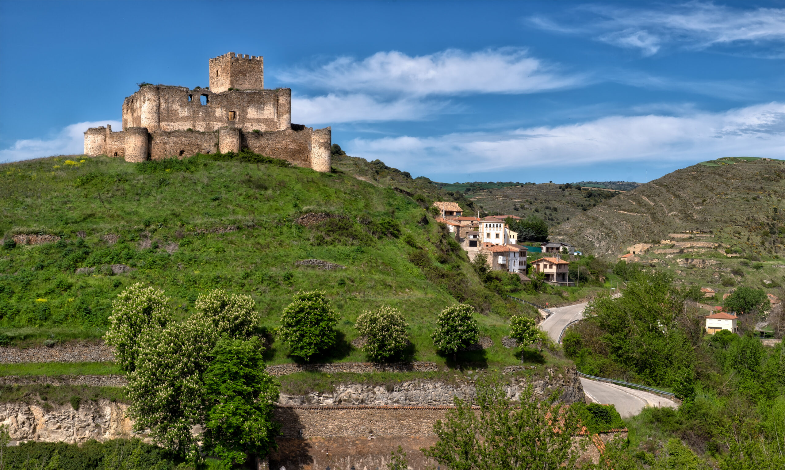 Castillo de Magaña un paisaje de cuento.